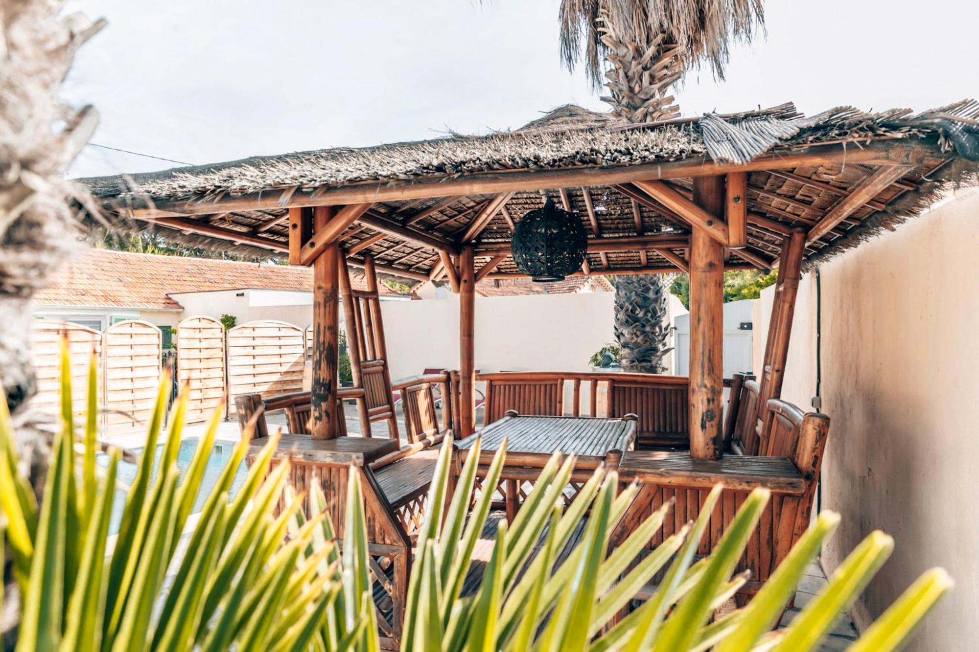Reve D'Azur En Bord De Mer A La Nartelle Avec Piscine Dans La Residence, Terrasse, Bbq, 2 Chambres 2 Sdb Logement De 35M2 Draps Inclus Sainte-Maxime Exterior photo